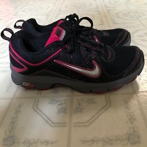 WOMENS NIKE ALVORD 9’s